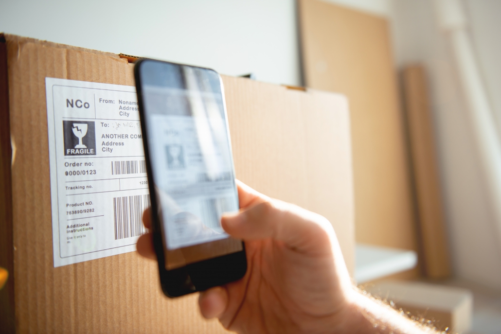 Delivery service, scanning a shipping label